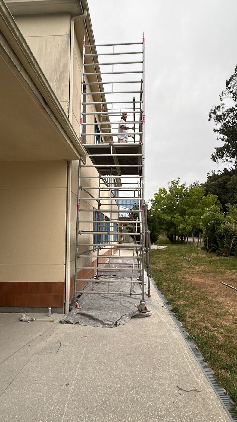 Trabajo de pintura profesional en Vigo realizado por MIRAX Painting — proyecto 5
